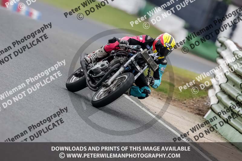 Vintage motorcycle club;eventdigitalimages;mallory park;mallory park trackday photographs;no limits trackdays;peter wileman photography;trackday digital images;trackday photos;vmcc festival 1000 bikes photographs